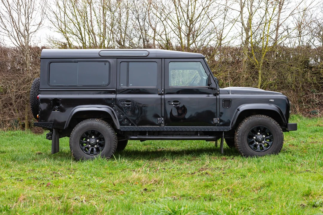 2008 Land Rover Defender 110 - Image 10 of 30
