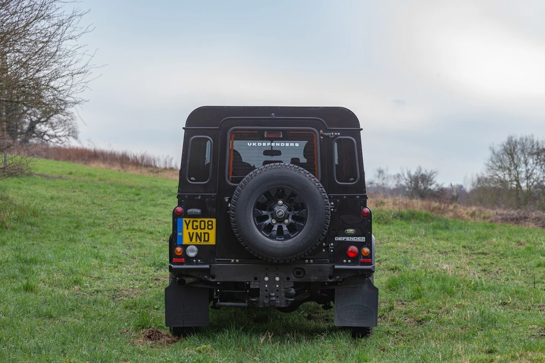 2008 Land Rover Defender 110 - Image 8 of 30