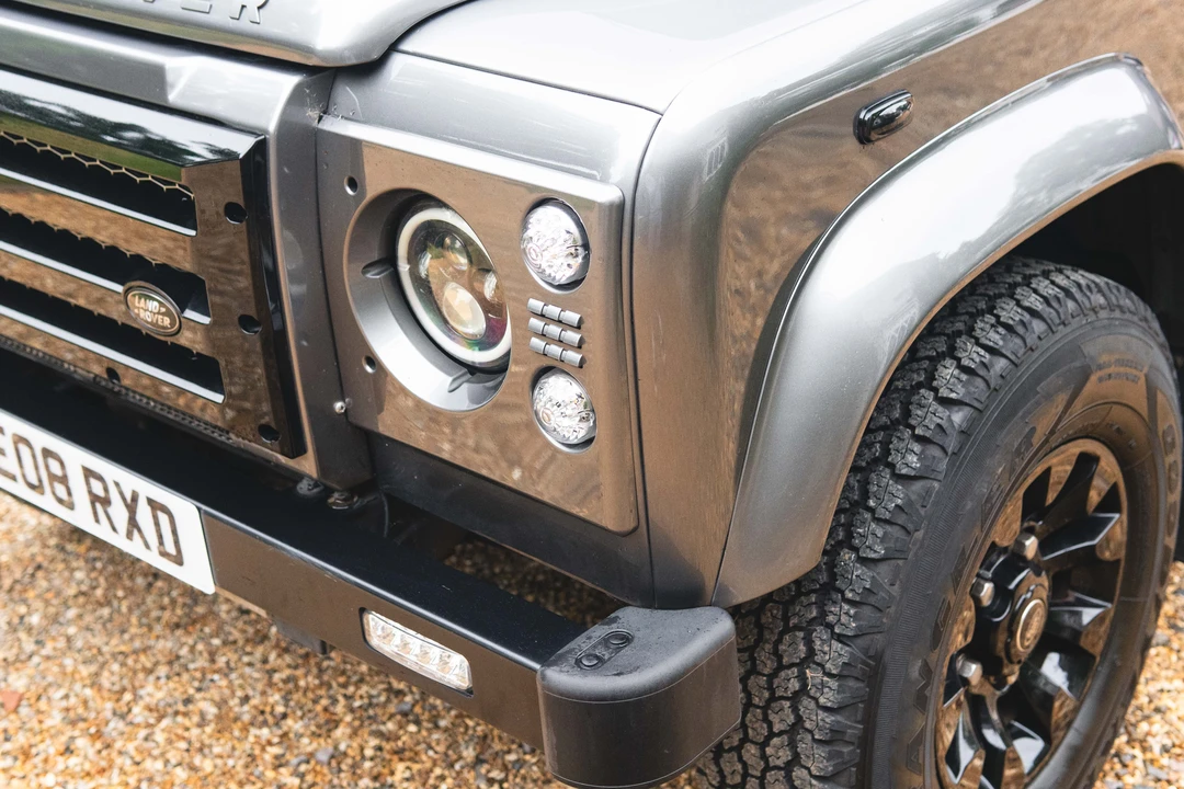 2008 Land Rover Defender 110 - Image 12 of 31