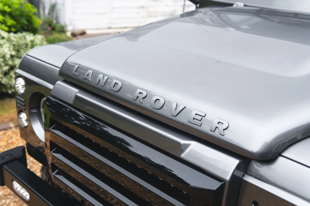 2008 Land Rover Defender 110 - Image 14 of 31