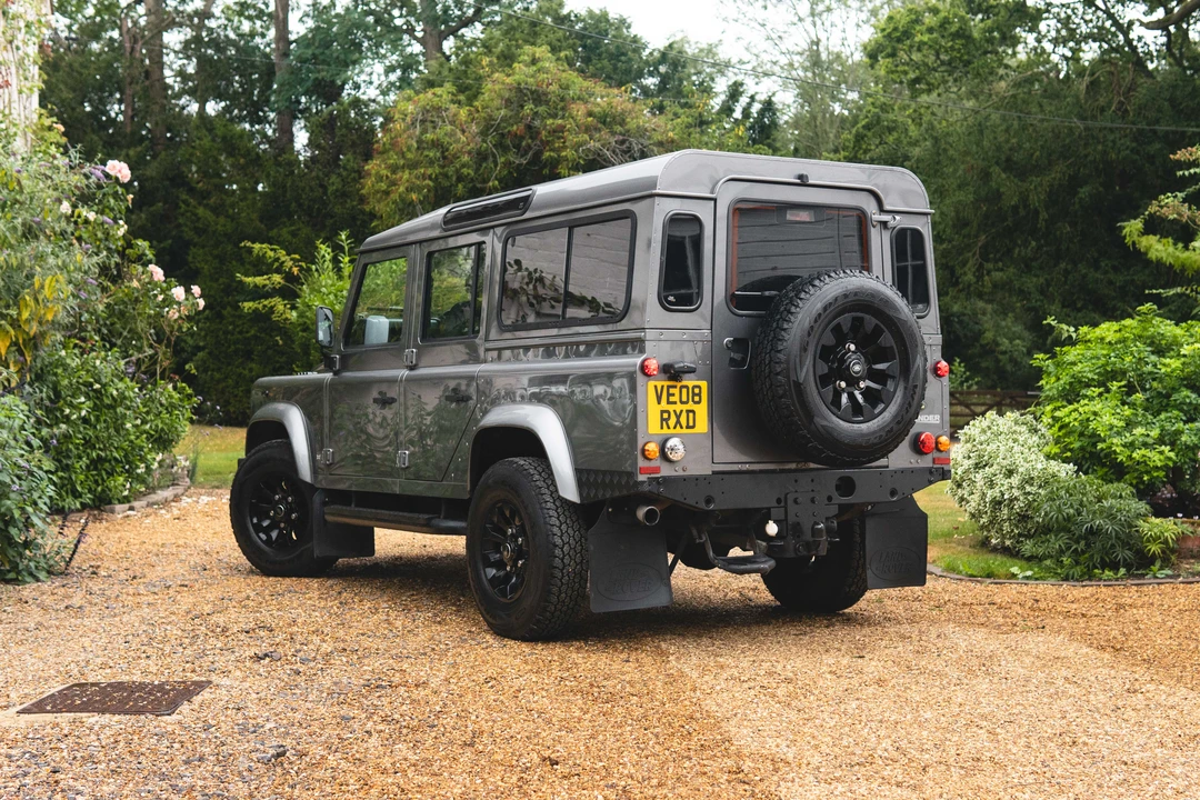 2008 Land Rover Defender 110 - Image 7 of 31