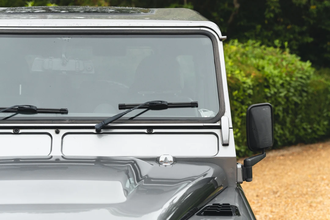 2008 Land Rover Defender 110 - Image 16 of 31