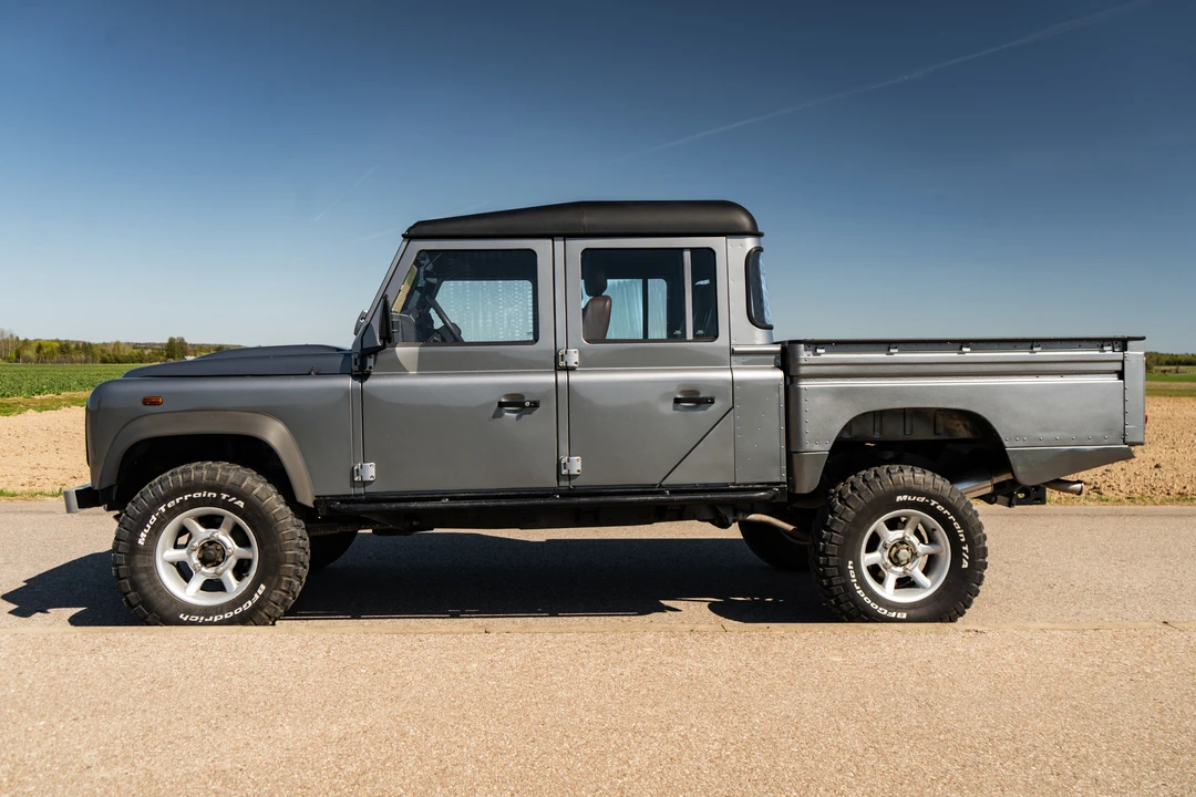 2008 Land Rover Defender 130 - Image 4 of 31