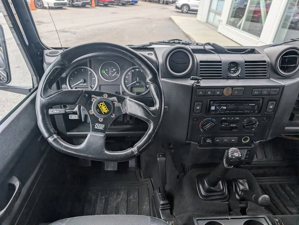 2008 Land Rover Defender 90 - Image 7 of 14