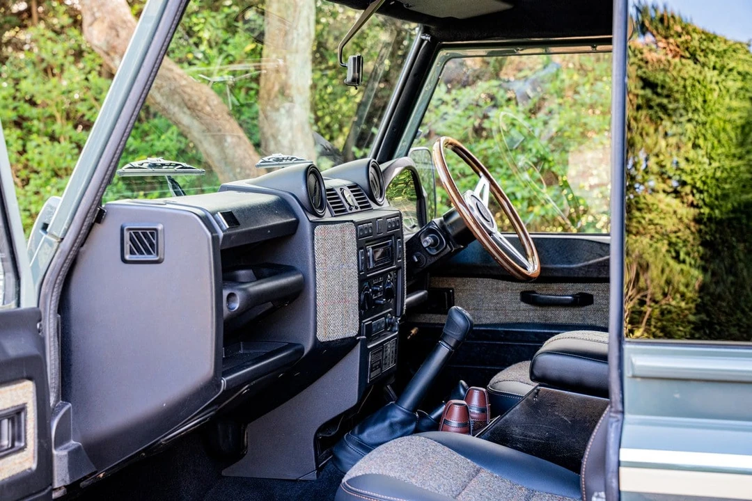 2008 Land Rover Defender 90 - Image 18 of 30