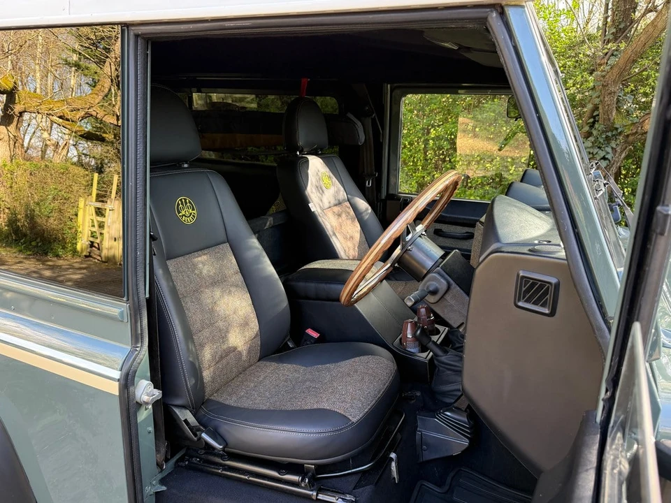 2008 Land Rover Defender 90 - Image 21 of 30