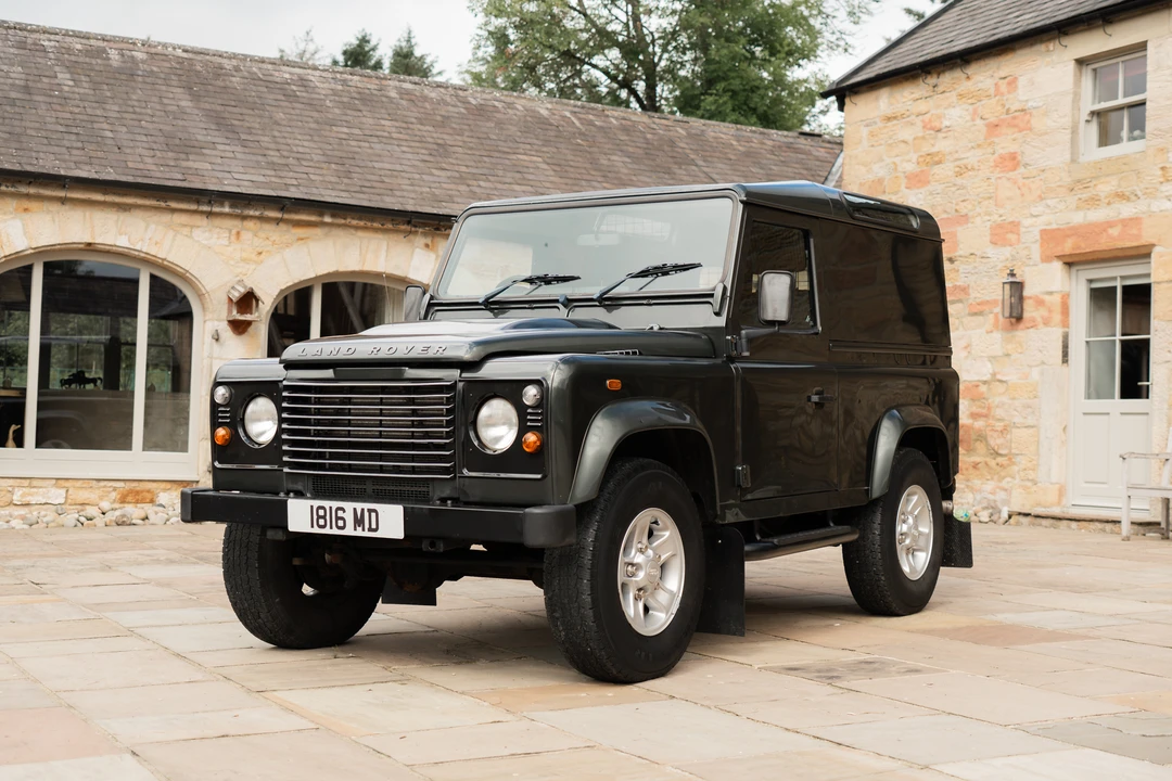 2008 Land Rover Defender 90 - Image 3 of 31