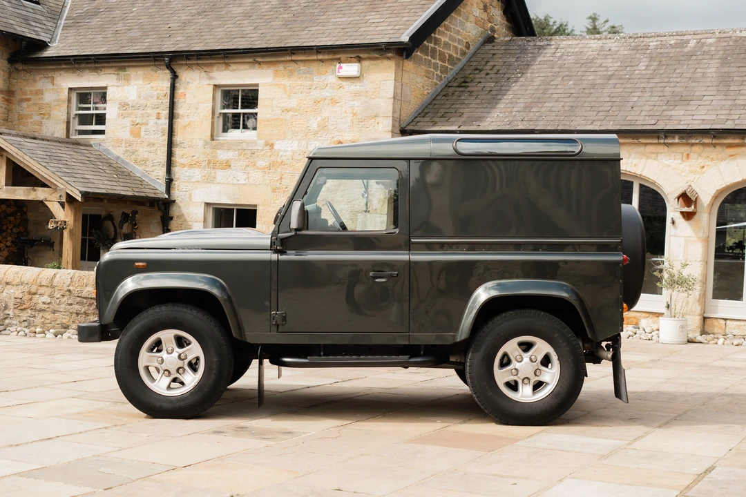 2008 Land Rover Defender 90 - Image 4 of 31