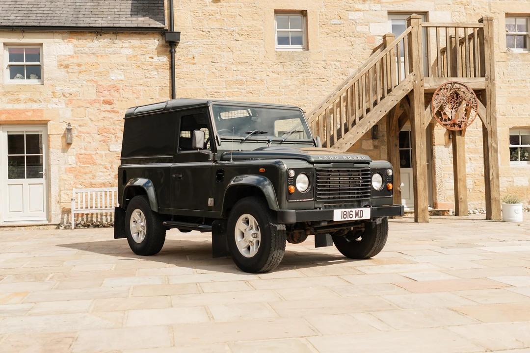 2008 Land Rover Defender 90 - Image 9 of 31
