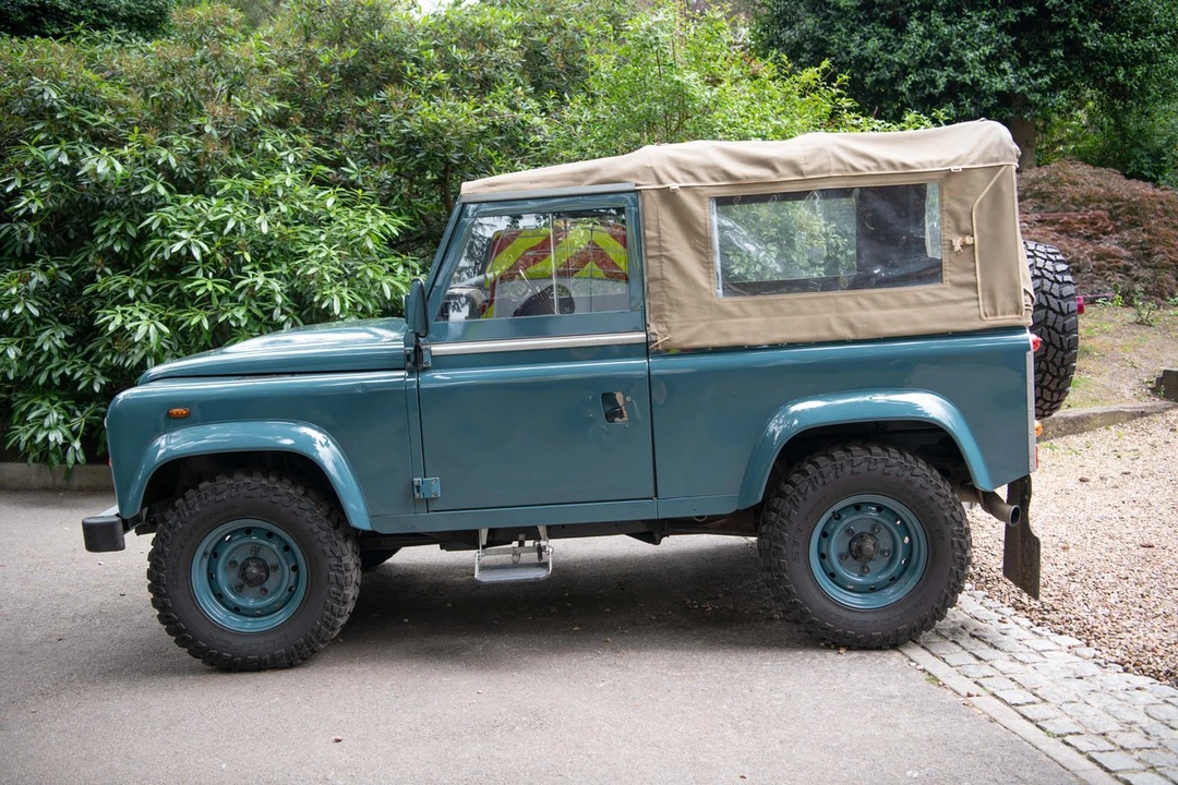 2008 Land Rover Defender 90 - Image 2 of 30