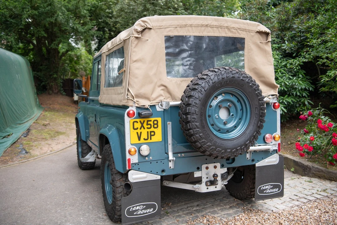 2008 Land Rover Defender 90 - Image 6 of 30