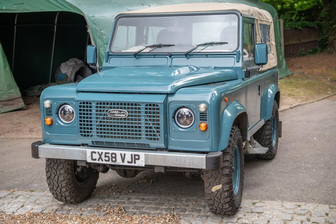 2008 Land Rover Defender 90 - Image 14 of 30