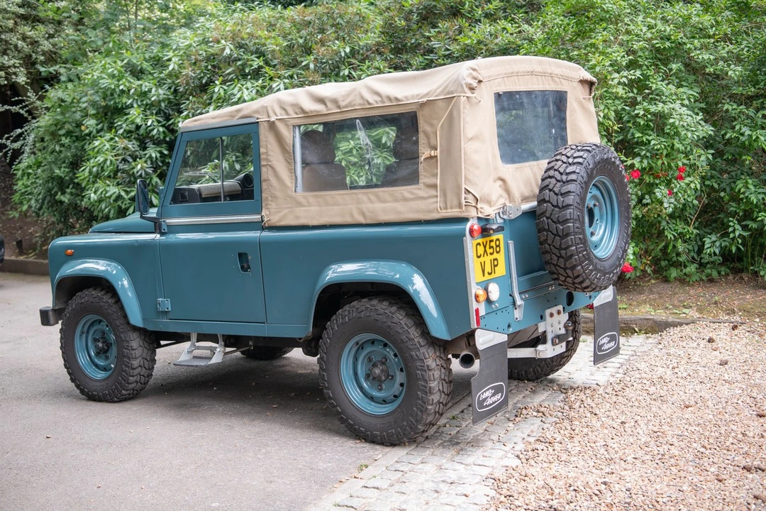 2008 Land Rover Defender 90 - Image 3 of 30