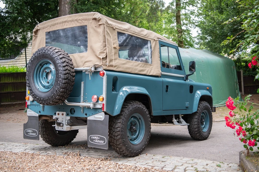 2008 Land Rover Defender 90 - Image 8 of 30