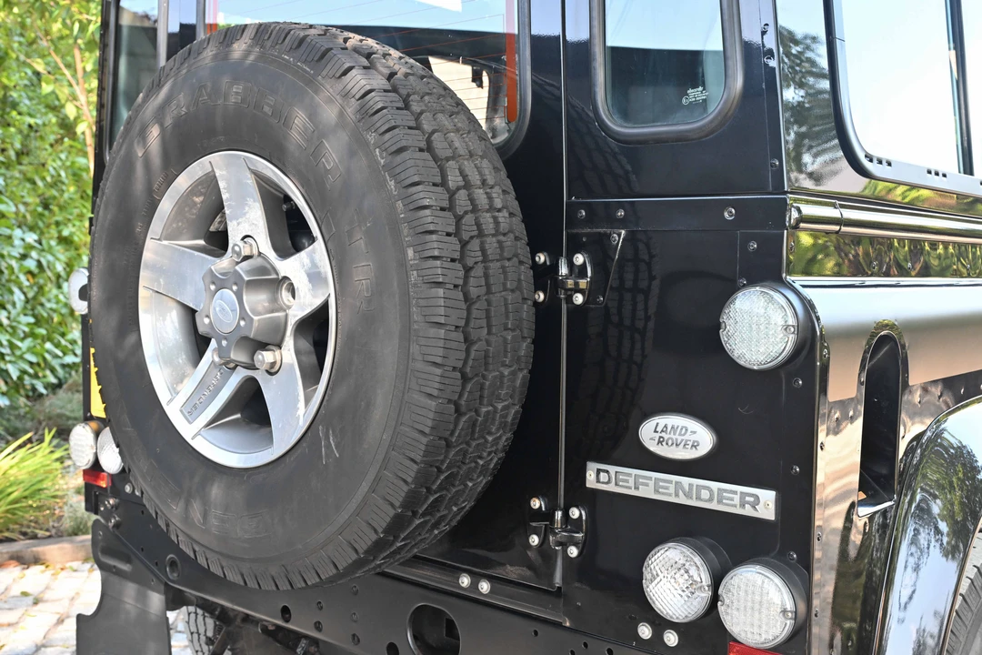 2008 Land Rover Defender 90 - Image 13 of 31