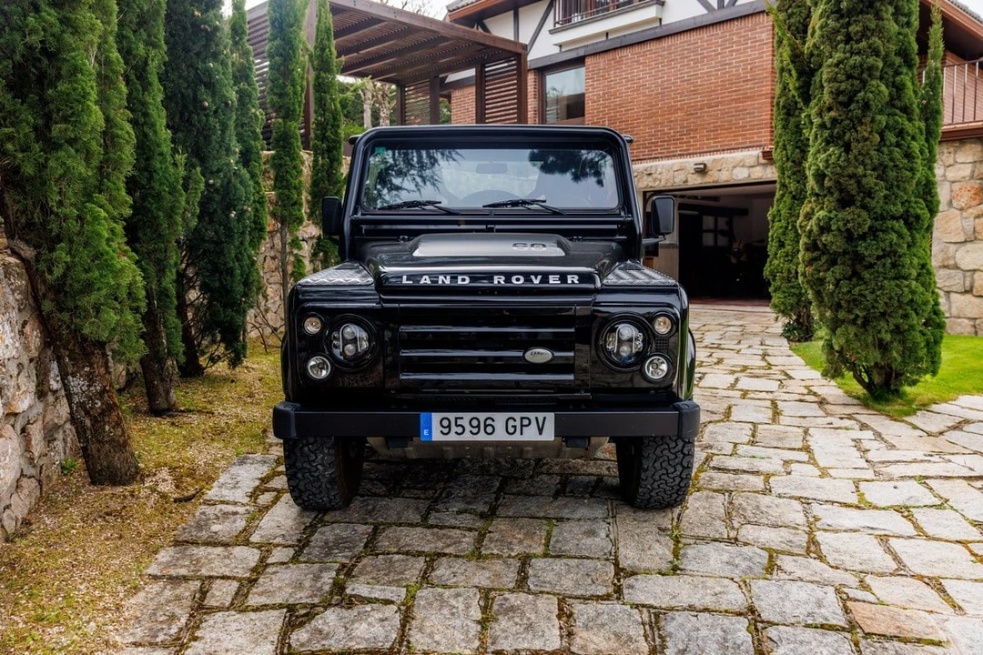 2008 Land Rover Defender 90 - Image 5 of 31
