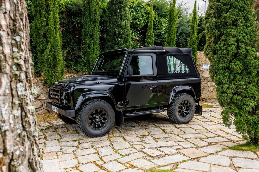 2008 Land Rover Defender 90 - Image 3 of 31