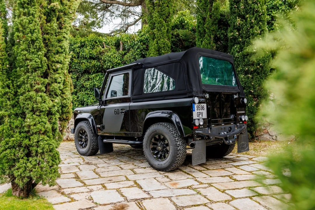 2008 Land Rover Defender 90 - Image 7 of 31