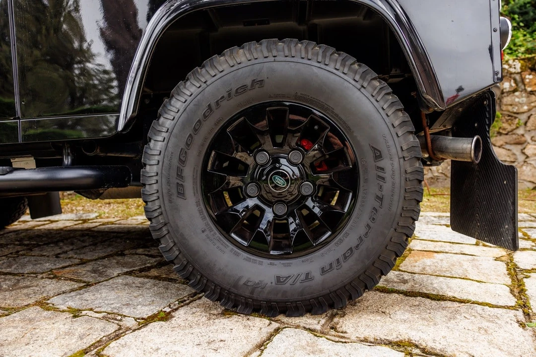 2008 Land Rover Defender 90 - Image 11 of 31