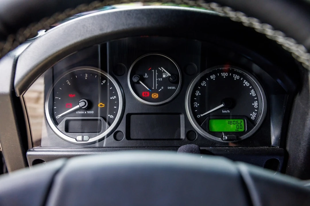 2008 Land Rover Defender 90 - Image 16 of 31