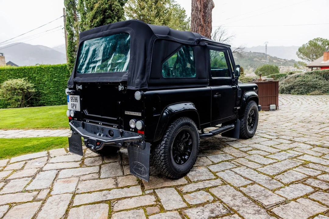2008 Land Rover Defender 90 - Image 6 of 31