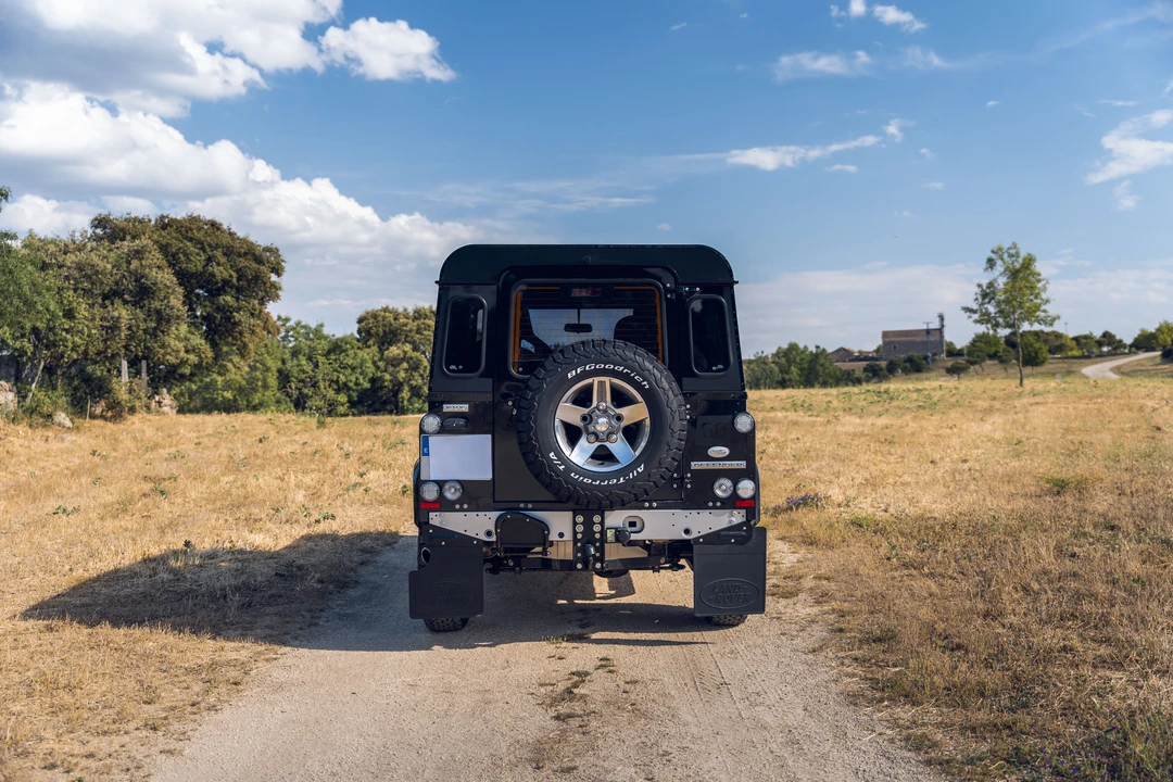 2008 Land Rover Defender 90 - Image 6 of 31