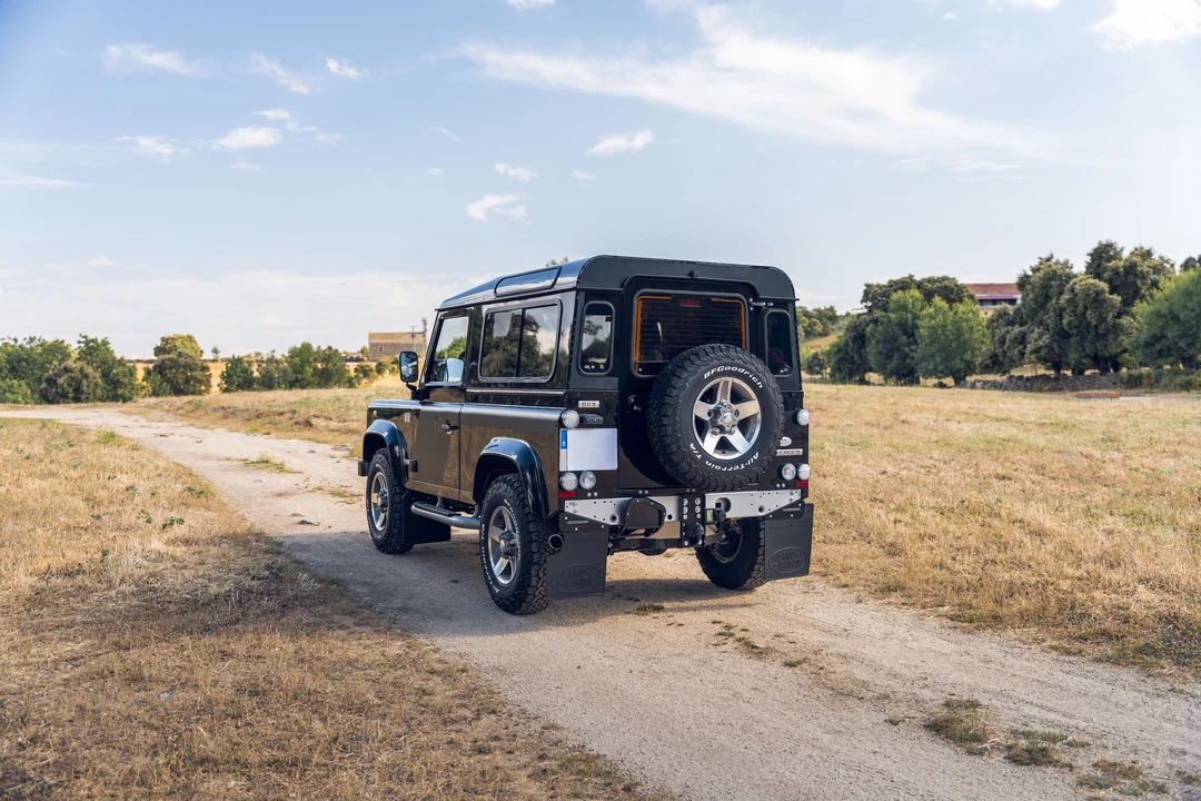 2008 Land Rover Defender 90 - Image 7 of 31