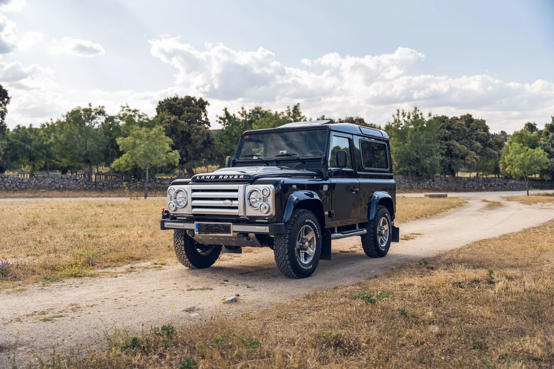 2008 Land Rover Defender 90 - Image 9 of 31