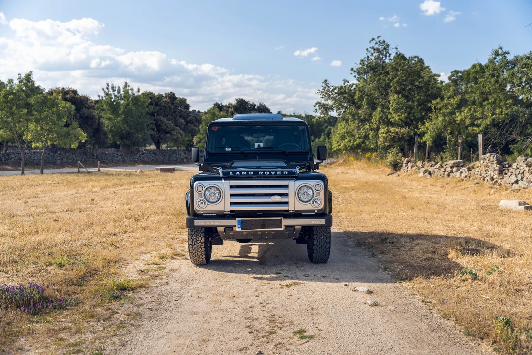 2008 Land Rover Defender 90 - Image 10 of 31