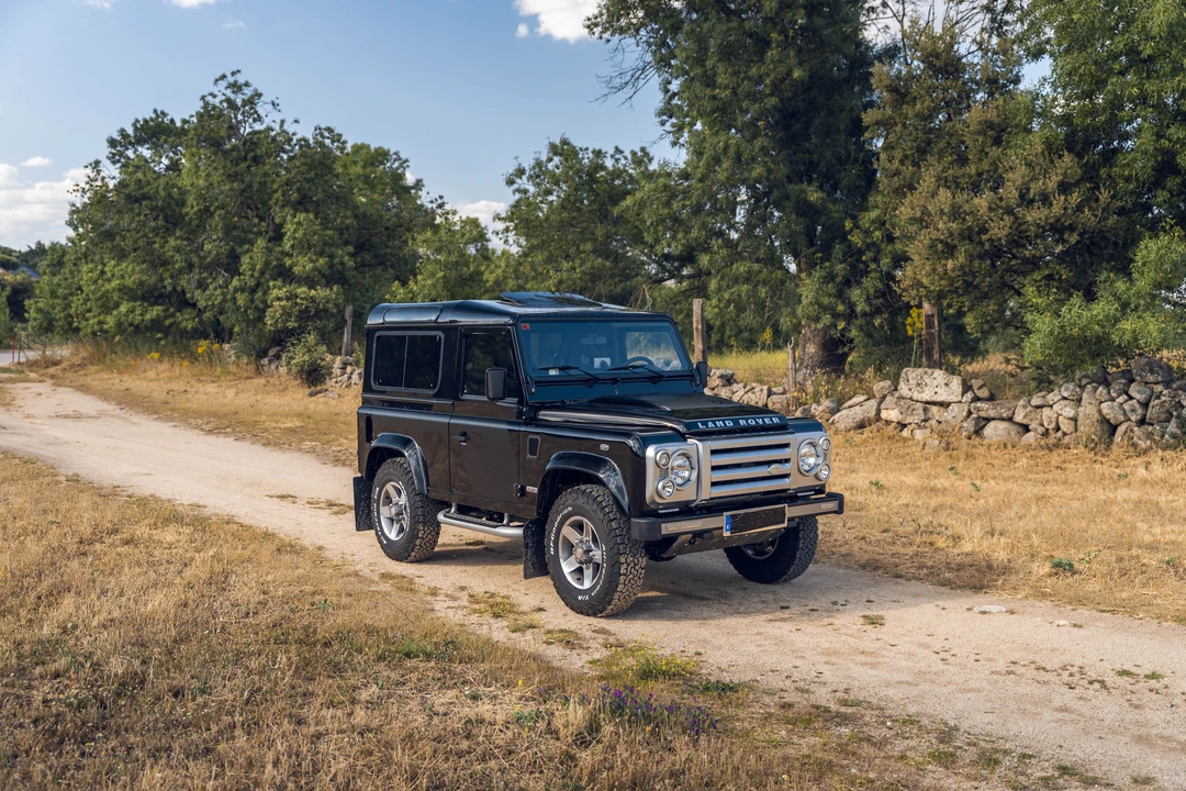 2008 Land Rover Defender 90 - Image 11 of 31