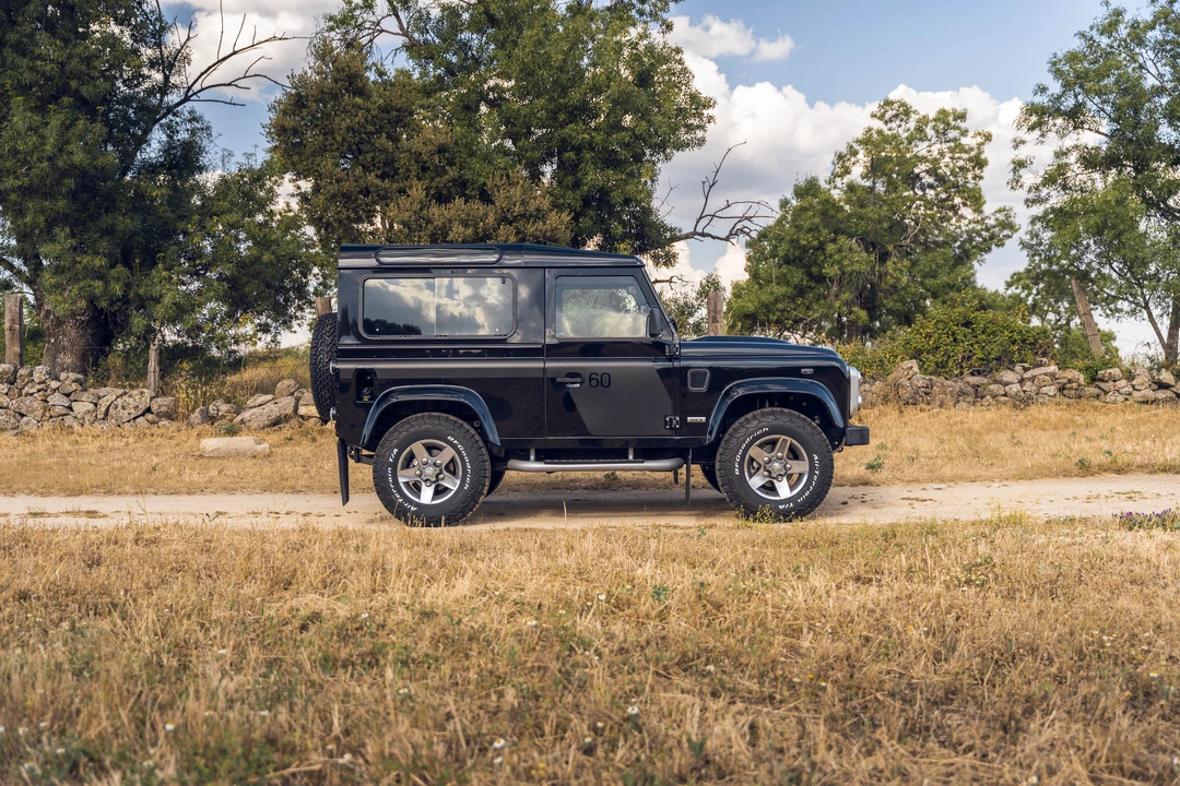 2008 Land Rover Defender 90 - Image 12 of 31