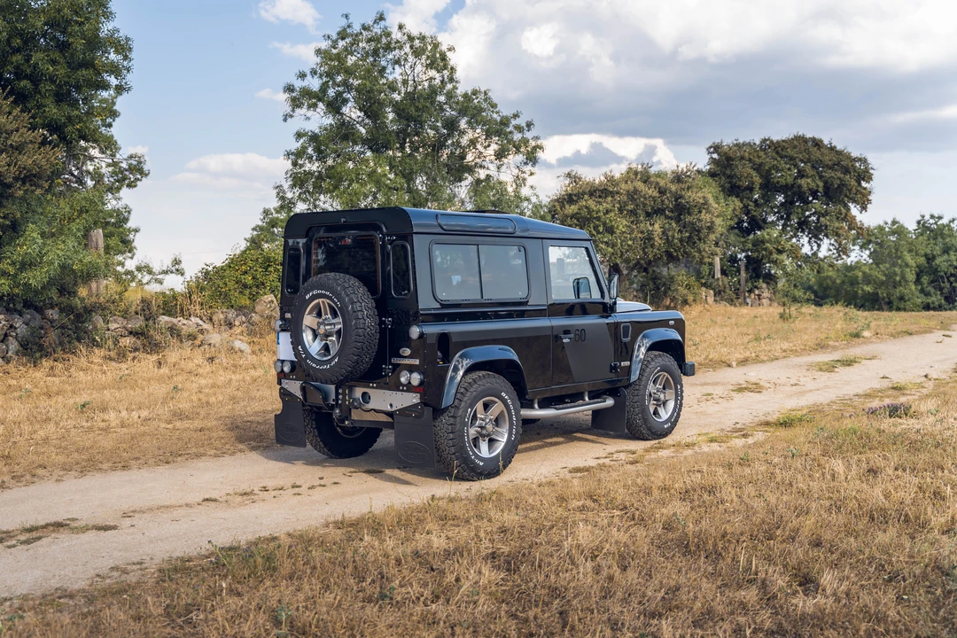 2008 Land Rover Defender 90 - Image 5 of 31