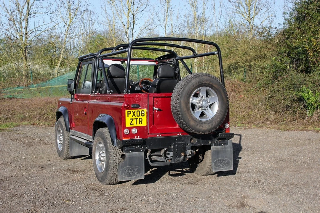 2008 Land Rover Defender 90 - Image 21 of 30