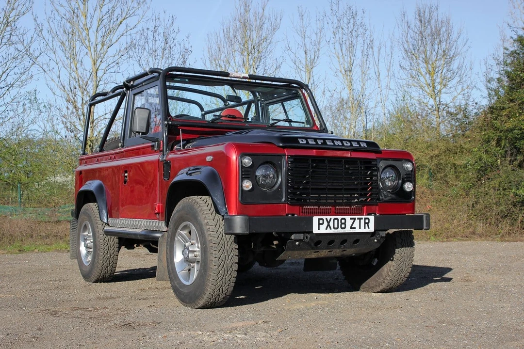 2008 Land Rover Defender 90 - Image 9 of 30