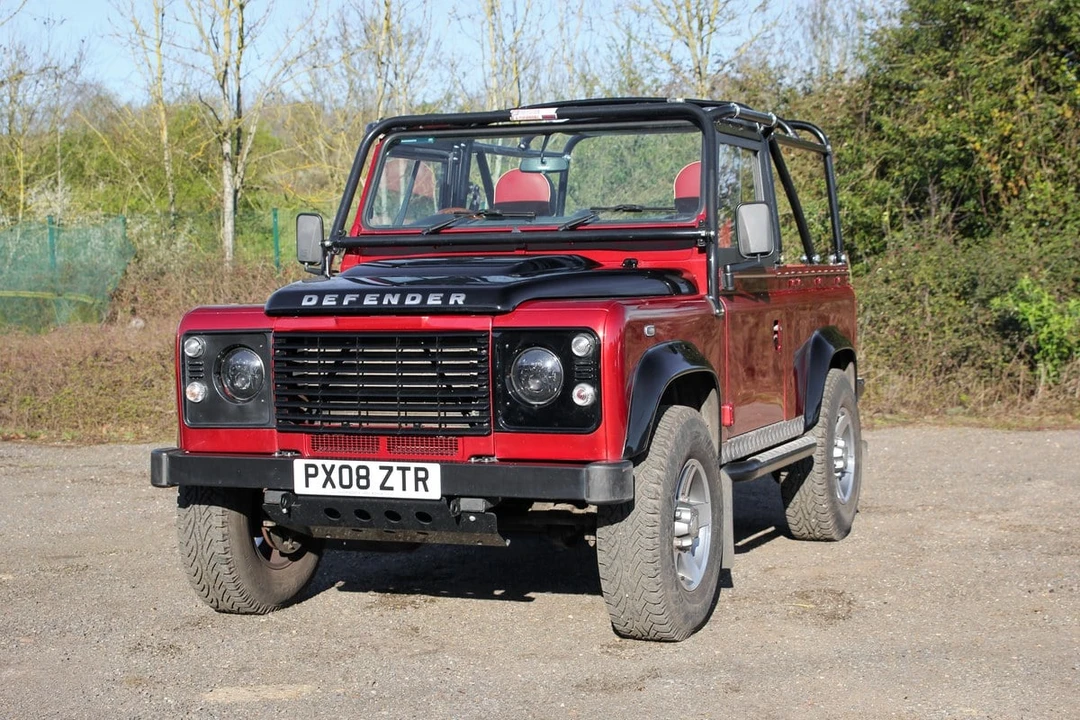 2008 Land Rover Defender 90 - Image 13 of 30
