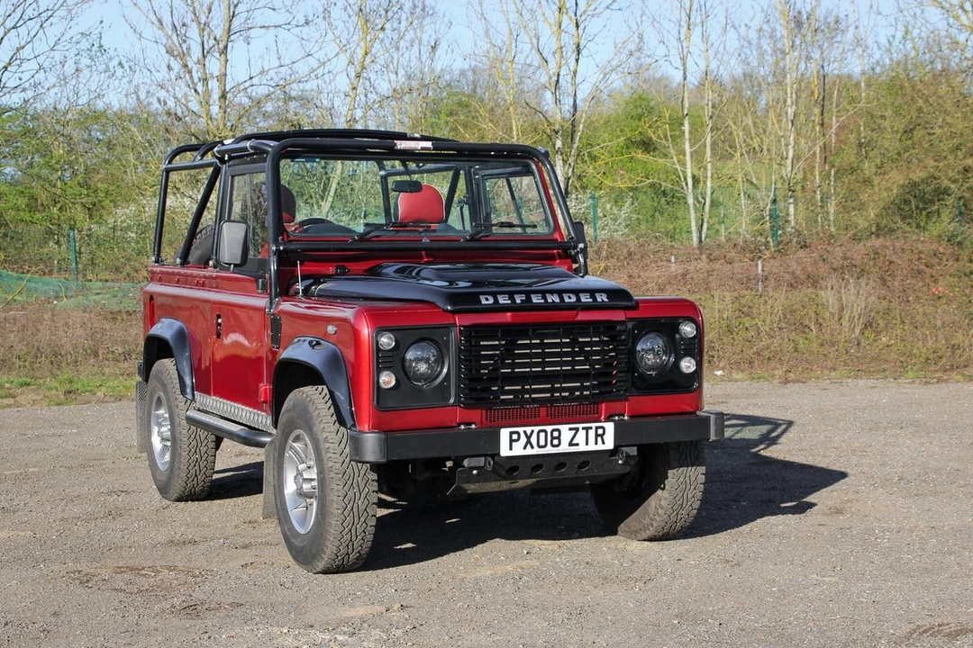 2008 Land Rover Defender 90 - Image 8 of 30