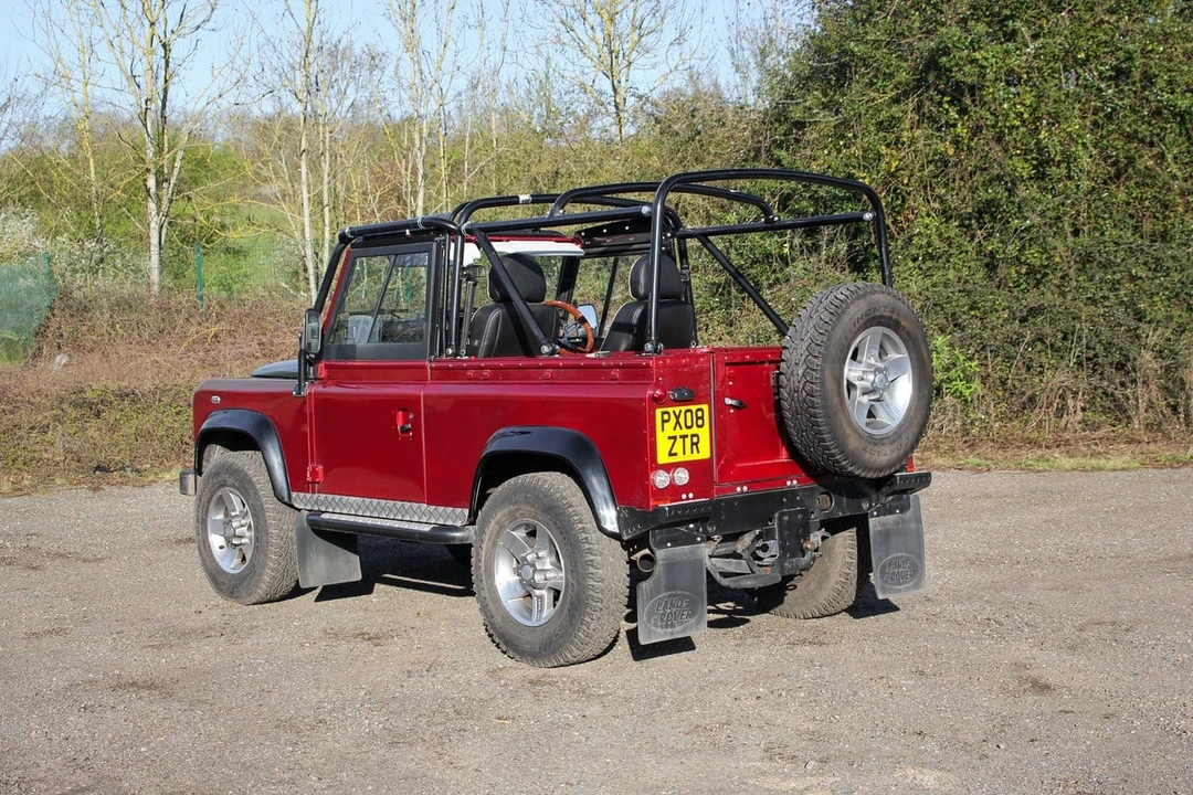 2008 Land Rover Defender 90 - Image 19 of 30