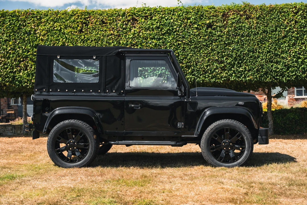 2008 Land Rover Defender 90 - Image 4 of 31