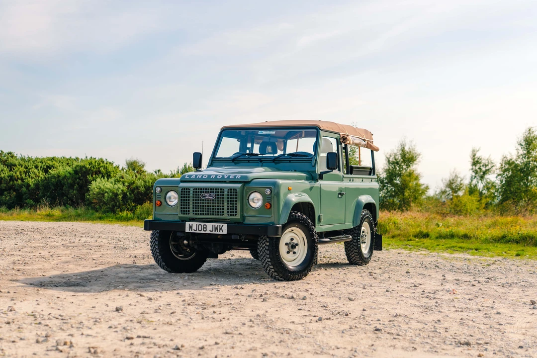 2008 Land Rover Defender 90 - Image 17 of 31
