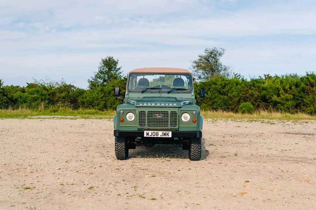 2008 Land Rover Defender 90 - Image 10 of 31