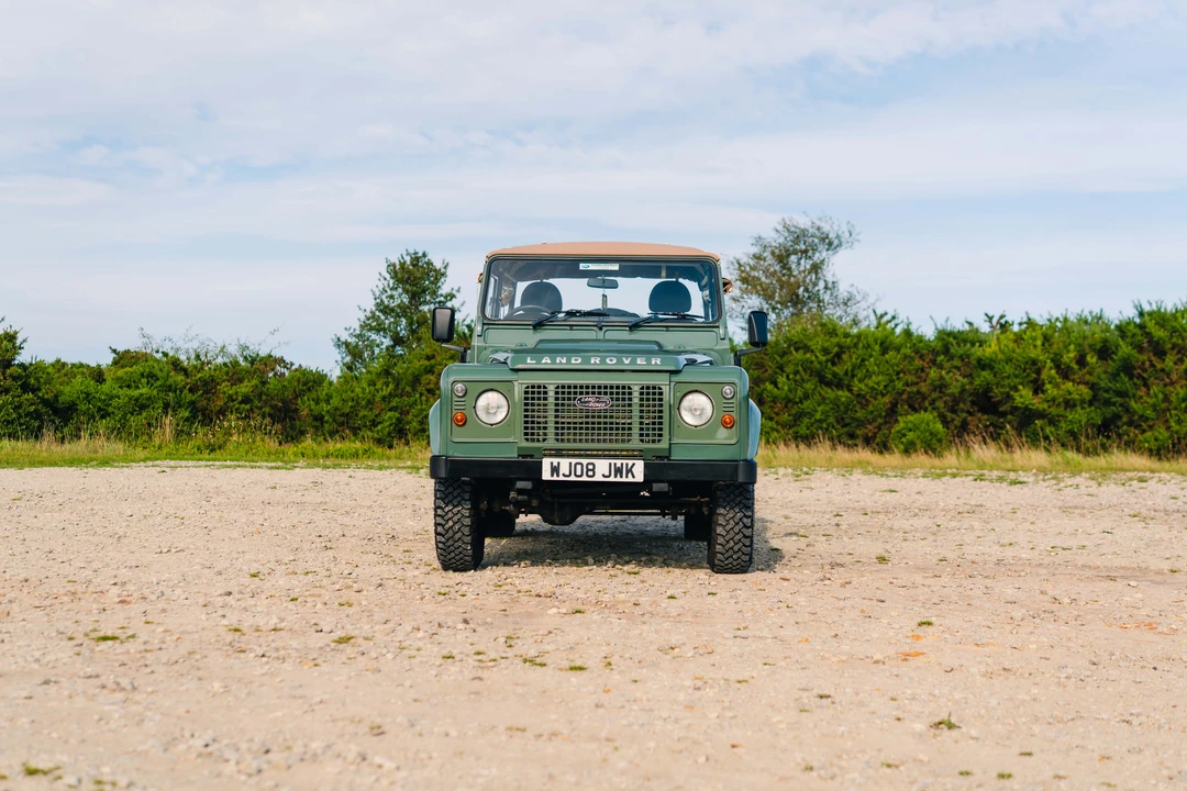 2008 Land Rover Defender 90 - Image 2 of 31