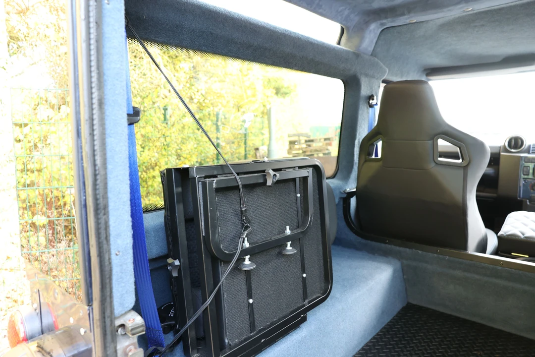 2008 Land Rover Defender 90 - Image 16 of 31