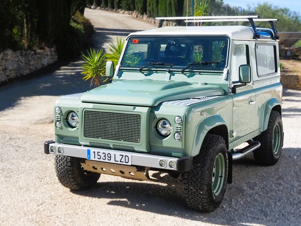 2008 Land Rover Defender 90 - Image 12 of 30