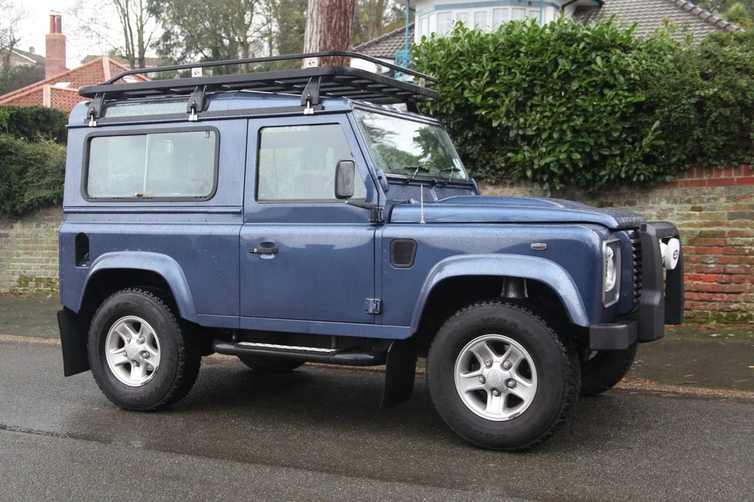 2008 Land Rover Defender 90 - Image 14 of 30