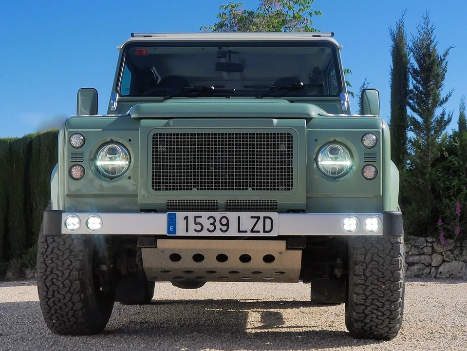 2008 Land Rover Defender 90 - Image 22 of 30