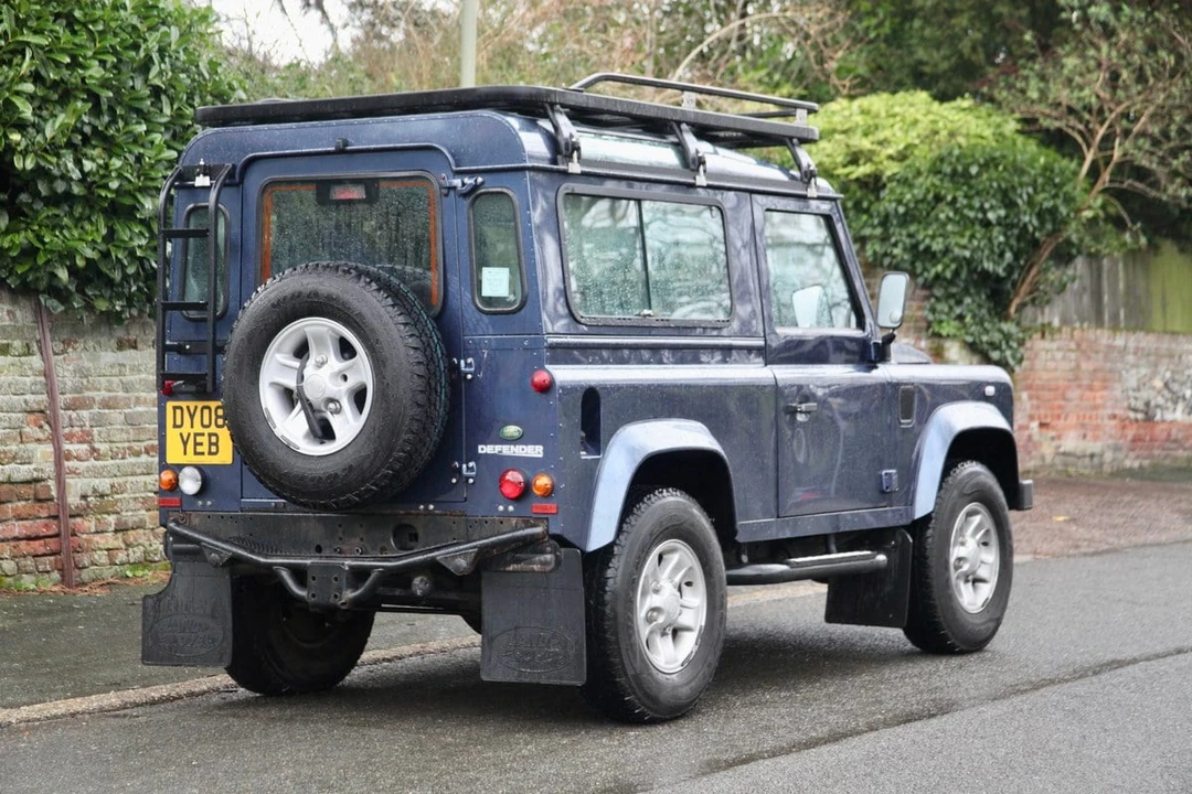 2008 Land Rover Defender 90 - Image 13 of 30