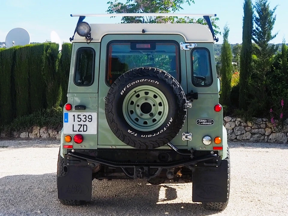 2008 Land Rover Defender 90 - Image 21 of 30