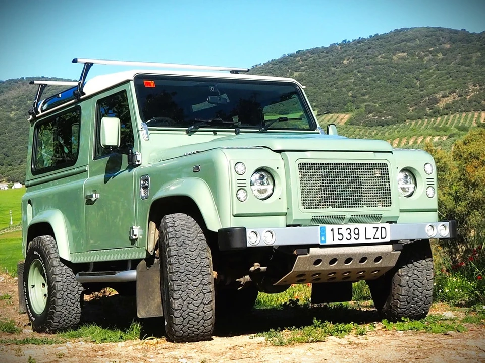 2008 Land Rover Defender 90 - Image 10 of 30