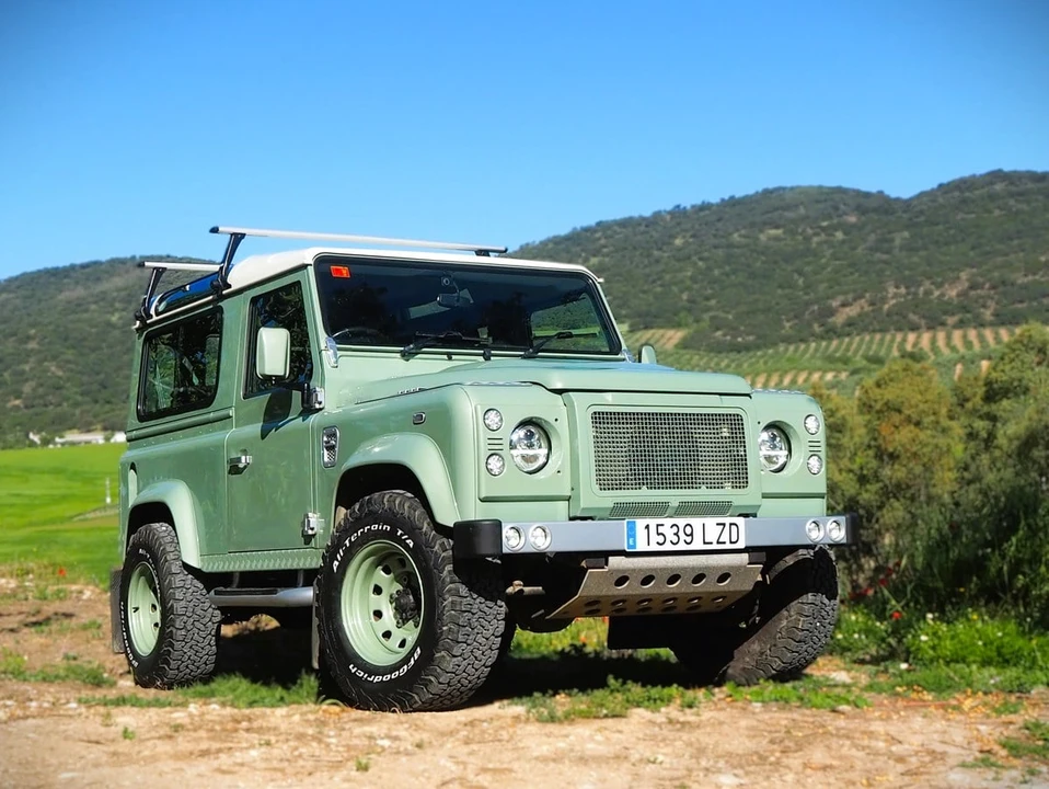 2008 Land Rover Defender 90 - Image 8 of 30