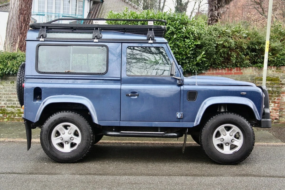 2008 Land Rover Defender 90 - Image 8 of 30